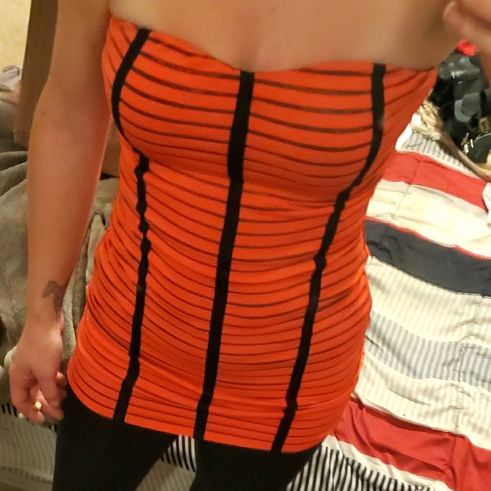 STRAPLESS DRESS